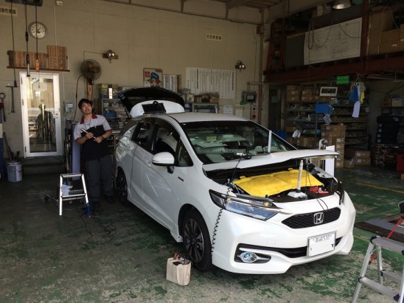 群馬県安中市にてホンダSHUTTLE(シャトル)の雹害車をデントリペアで修理